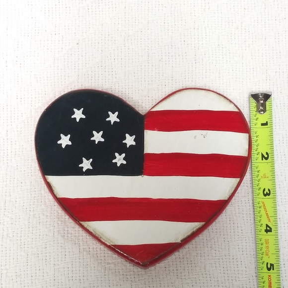 Wooden American Flag Heart Wall Hanging Decor - Picture 6 of 6